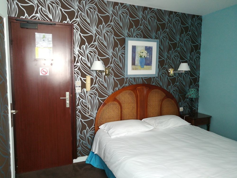 Contact Hotel Du Relais Thouars Exterior photo